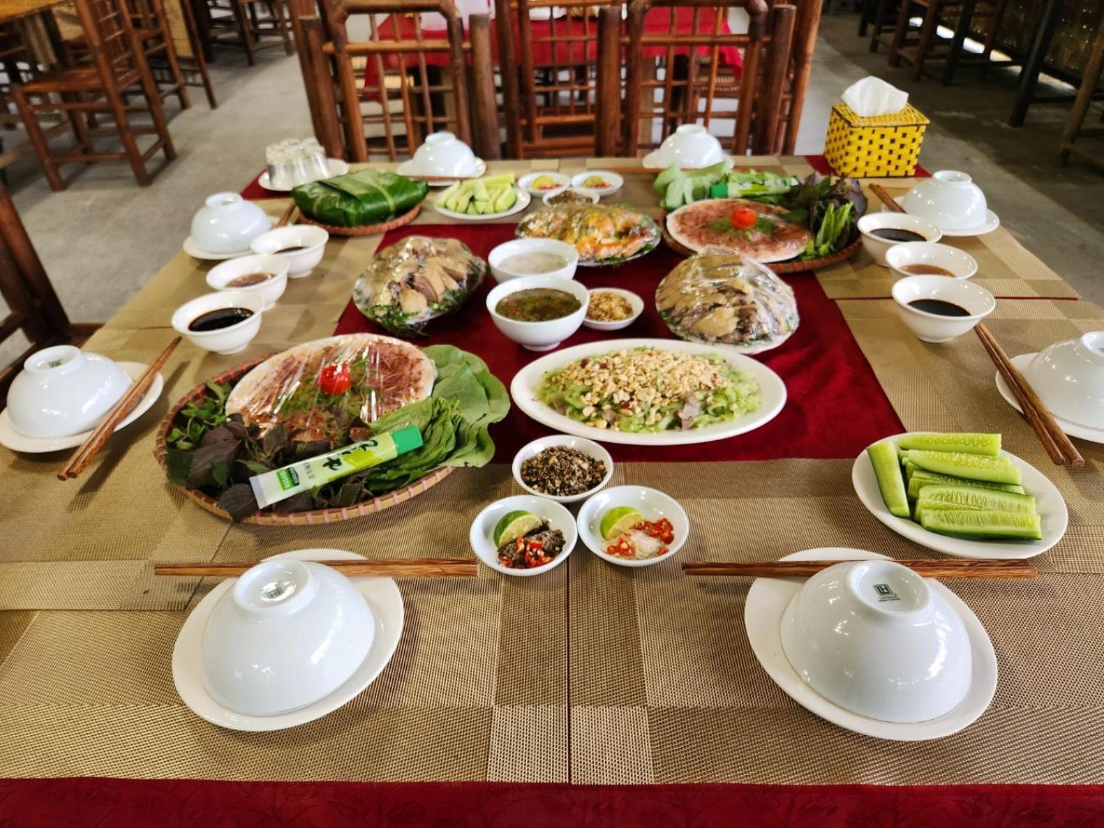 Dong Que Homestay-Tours-Motorbike, Car Rental, Hiking Ha Giang Buitenkant foto