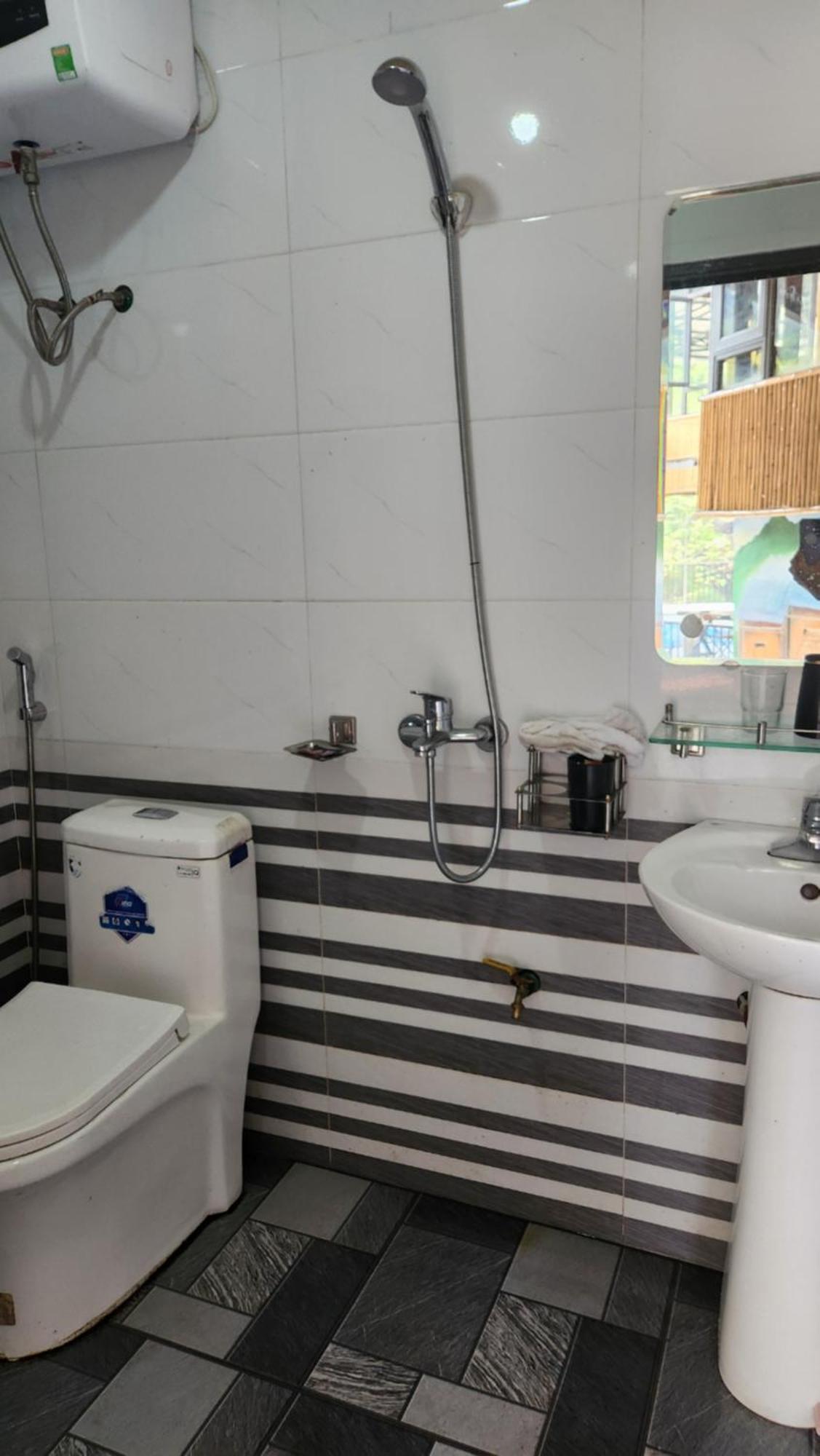 Dong Que Homestay-Tours-Motorbike, Car Rental, Hiking Ha Giang Buitenkant foto